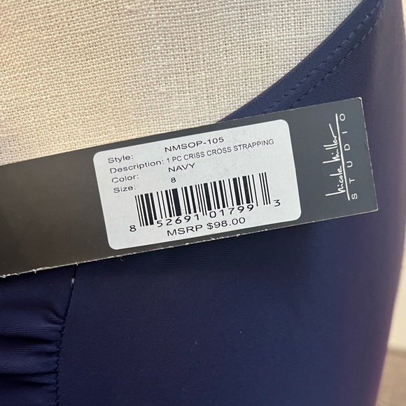 ❣️🆕Nicole Miller Studios Navy Criss Cross Strap Detail One Piece Swimsuit❣️ - Picture 9 of 9